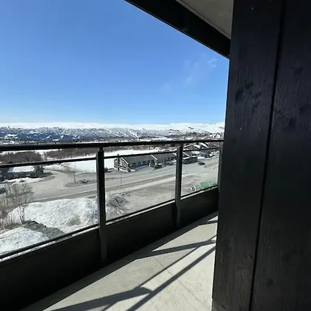 Riddertunets Utsikt Til Slettefjell *
