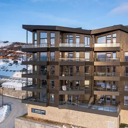 Riddertunets Utsikt Til Slettefjell Beitostolen