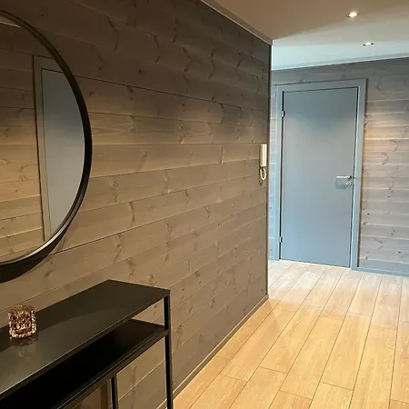 Riddertunets Utsikt Til Slettefjell