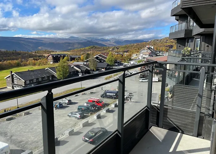 Riddertunets Utsikt Til Slettefjell *